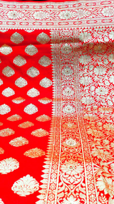 TRFASHIONHUB Woven Banarasi Handloom Silk Blend Saree(Red)