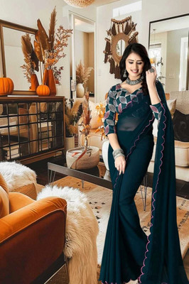 SIFAH FASHION Solid/Plain Bollywood Georgette Saree(Dark Green)