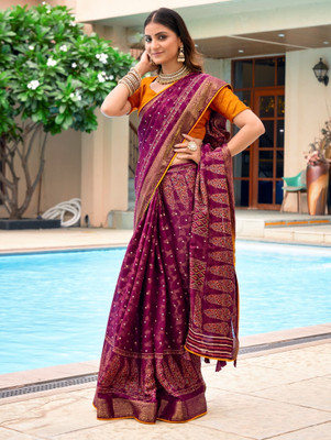 HouseOfCommon Printed Patola Silk Blend Saree(Purple)