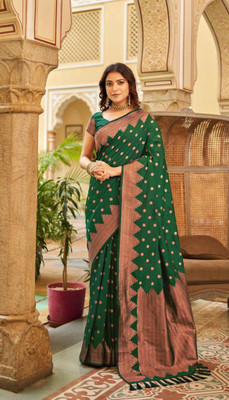 Flosive Striped Banarasi Pure Silk Saree(Green)