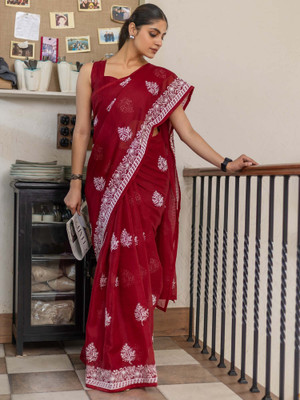 Divastri Woven Daily Wear Cotton Blend Saree(Red)