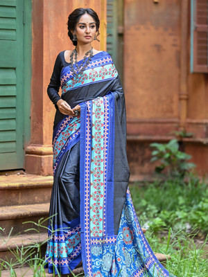 ANOUK Printed Daily Wear Crepe Saree(Black)