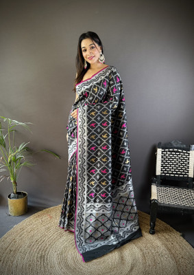SKJ Creation Woven, Self Design Patola Raw Silk Saree(Black)