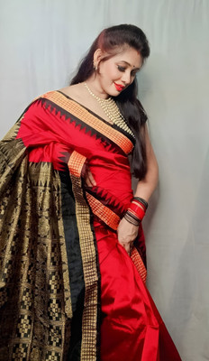 ETHNIC SAREES Bharat Temple Border, Solid/Plain Sambalpuri Silk Blend Saree(Red)