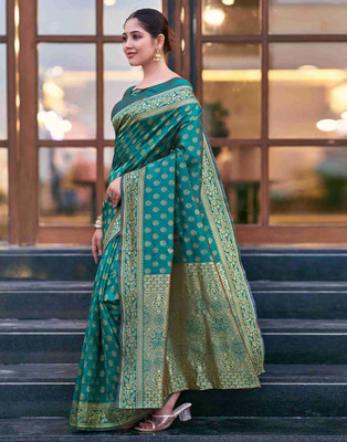 Aarya creation Woven Kanjivaram Pure Silk Saree(Light Green)