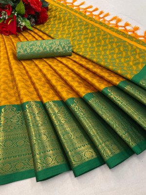 Apnisha Solid/Plain Banarasi Pure Silk Saree(Gold)