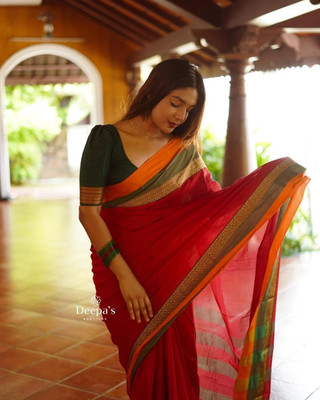 GOLU Self Design Handloom Pure Cotton Saree(Red)