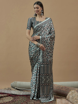 Tasrika Printed Hand Batik Crepe Saree(Grey)