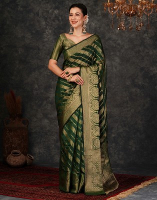 Samah Woven, Embellished, Self Design Banarasi Silk Blend, Jacquard Saree(Dark Green)