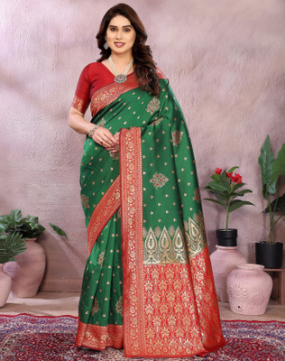YASHIKA Self Design Kanjivaram Silk Blend Saree(Green, Red)