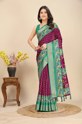 HouseOfCommon Floral Print Madhubani Cotton Silk Saree(Green, Purple)
