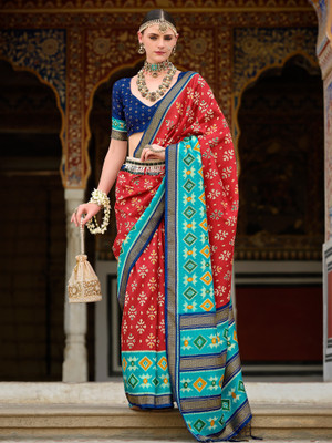 Sareemall Printed Pochampally Silk Blend Saree(Red)