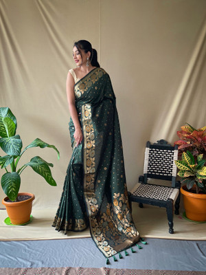 SWORNOF Embroidered, Self Design Bollywood Pure Silk Saree(Dark Green)