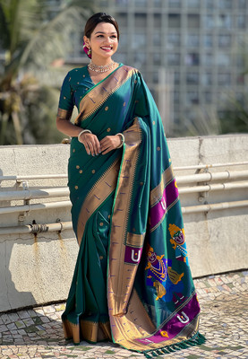 ROOP LAVANYA Woven Paithani Jacquard, Art Silk Saree(Green)