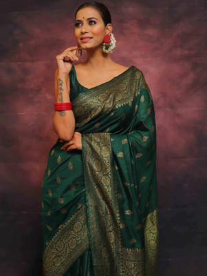 GajGajra Woven Kanjivaram Jacquard, Silk Blend Saree(Green)