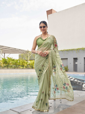 Tikhi Imli Floral Print Bollywood Chiffon Saree(Green)