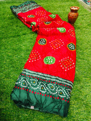 SDGRATITUDE Printed Bandhani Cotton Silk Saree(Red)