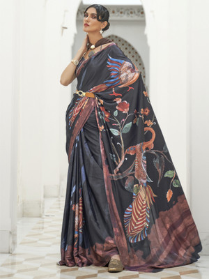 Sareemall Digital Print Daily Wear Crepe Saree(Black)
