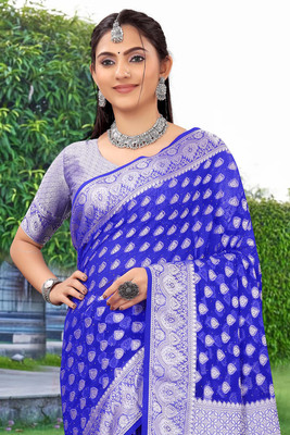 Shopwell Dyed Banarasi Georgette Saree(Multicolor)