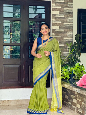 binita Self Design Tant Pure Cotton Saree(Light Green)