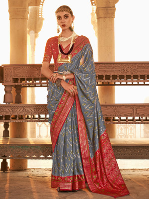 Elora Woven Ikkat Silk Blend Saree(Grey)
