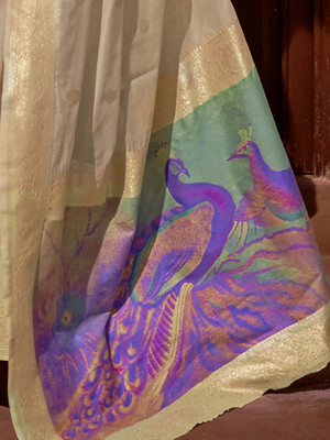 Divastri Woven Banarasi Silk Blend Saree(Cream)