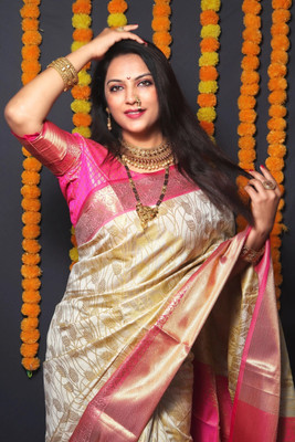 KREZVI Self Design, Printed, Striped, Embroidered, Woven, Floral Print Kanjivaram Jacquard, Pure Silk Saree(Cream)