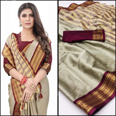 Octa Apparel Checkered Kanjivaram Jacquard Saree(Multicolor)