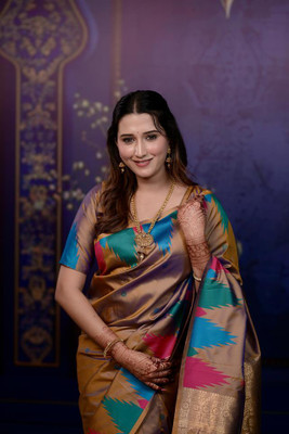 DURGA TEXTILE Printed Bollywood Silk Blend Saree(Brown)