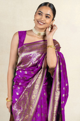 SUBHAM Woven, Embellished Banarasi Silk Blend Saree(Magenta, Gold)