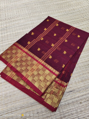 NADIA HANDALOOM Self Design Tant Pure Cotton Saree(Maroon)