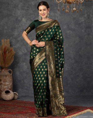Divastri Woven Kanjivaram Silk Blend, Jacquard Saree(Green)