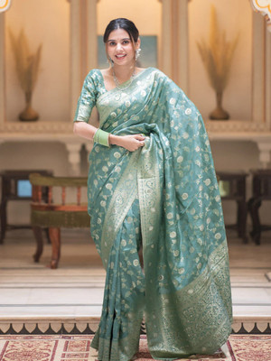 Divastri Woven Banarasi Silk Blend Saree(Light Green)