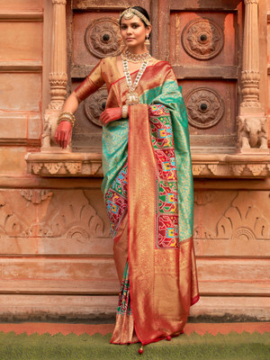 Sareemall Self Design Patola Silk Blend Saree(Multicolor)