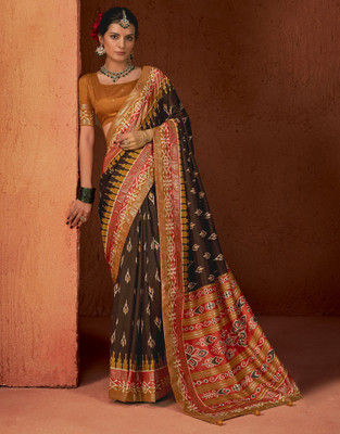 Satrani Blocked Printed, Embellished Ikkat Silk Blend Saree(Brown, Cream)