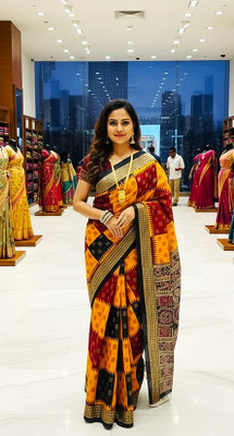 SHREE SHYAM TEXTILES Printed Ikkat Cotton Blend Saree(Yellow)