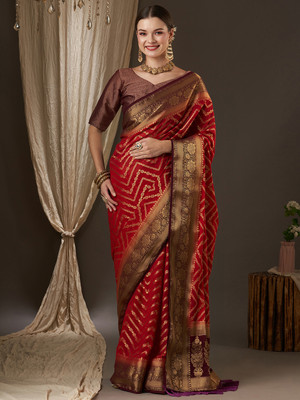 Divastri Woven Banarasi Georgette Saree(Maroon)