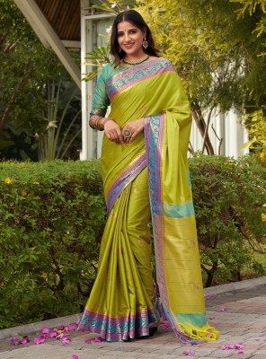 SGF11 Self Design Handloom Pure Silk Saree(Light Green)