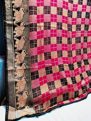 Madhur milan Printed Bollywood Brasso Saree(Red, Black)