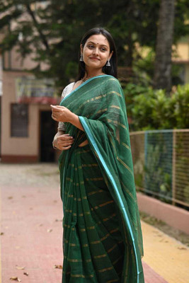 wb craft Self Design, Solid/Plain Handloom Cotton Blend Saree(Green)