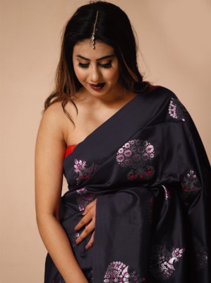 Mishita Enterprise Woven Kanjivaram Jacquard, Pure Silk Saree(Black)