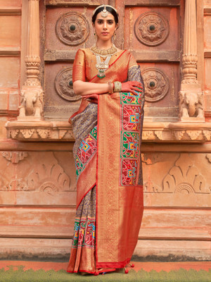 Sareemall Self Design Patola Silk Blend Saree(Multicolor)