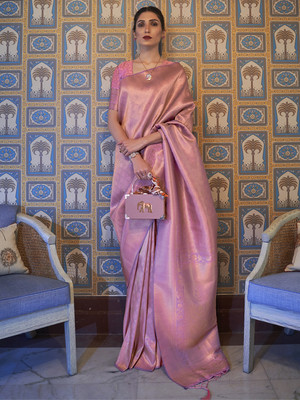 Divastri Woven Kanjivaram Silk Blend Saree(Purple)