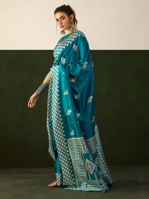 Divastri Printed Hand Batik Cotton Blend Saree(Blue)