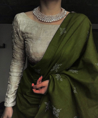 linic Self Design Bollywood Georgette Saree(Light Green)