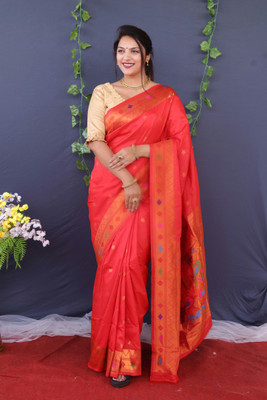 amirat Self Design Paithani Jacquard Saree(Red)