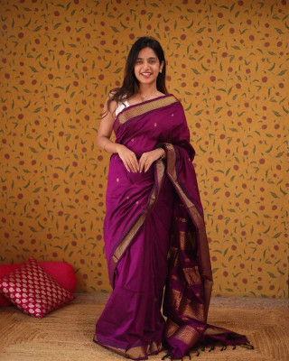 ROOP LAVANYA Woven Kanjivaram Art Silk, Jacquard Saree(Purple)