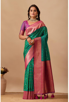 Kathavastra Floral Print, Woven Banarasi Pure Silk Saree(Green)