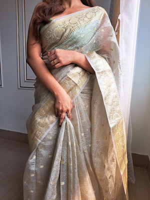 Munmun pradhan Self Design Bollywood Silk Blend Saree(Multicolor)