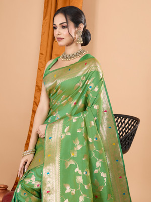 SICHYAH Woven Banarasi Pure Silk Saree(Light Green)